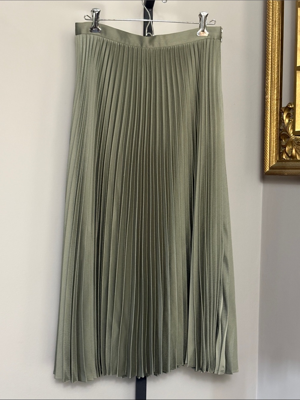 Club Monaco Size 2 Annina Pleated A-Line Midi Skirt in Olive Green